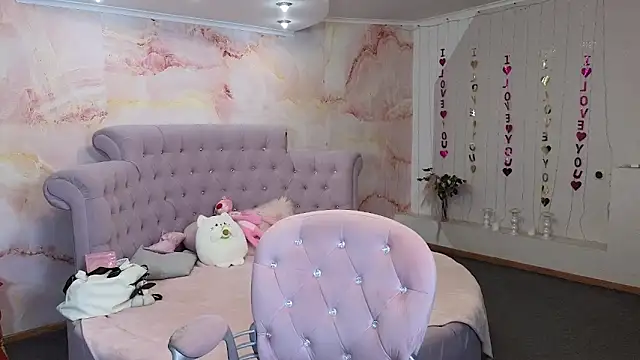 Snapshot of Penelope_Pinky chatting on September 10, 2:44 am Penelope Pinky online show from September 10, 2:44 am