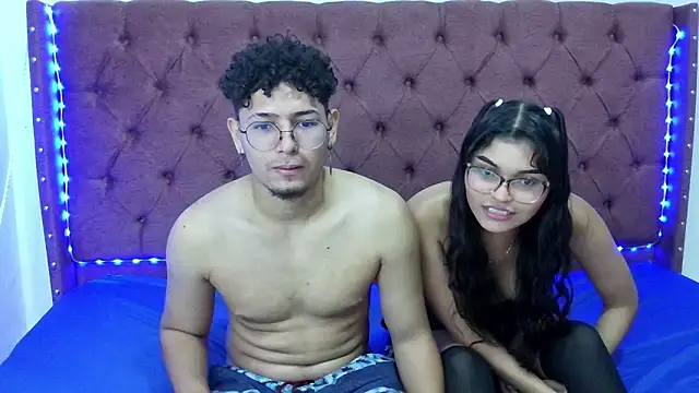 Snapshot of lau_hotfox chatting on December 15, 3:09 pm lau hotfox online show from December 15, 3:09 pm