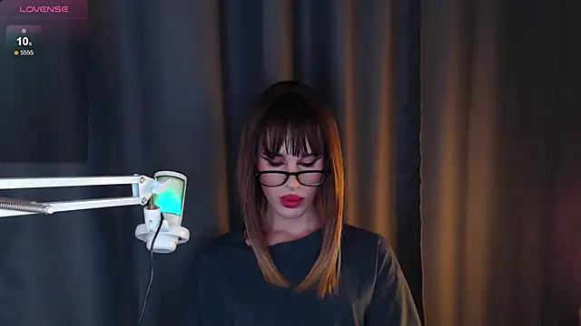 Snapshot of Cassie_Bae chatting on March 18, 10:03 am Cassie Bae online show from March 18, 10:03 am