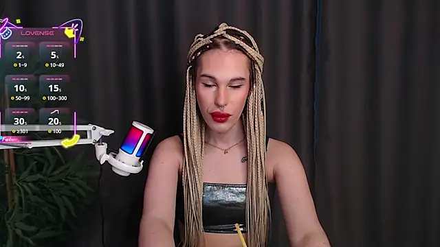 Cassie Bae online show from December 19, 8:32 am