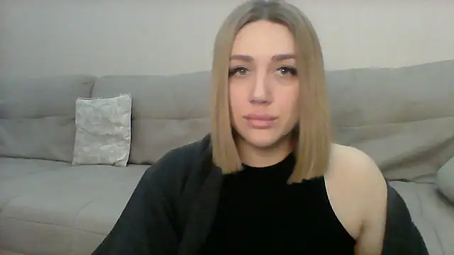 Snapshot of VickyLove047 chatting on January 11, 6:14 am VickyLove047 online show from January 11, 6:14 am