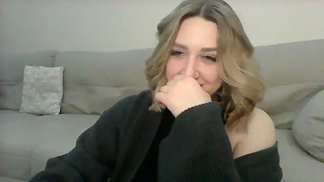 Snapshot of VickyLove047 chatting on January 17, 8:11 pm VickyLove047 online show from January 17, 8:11 pm