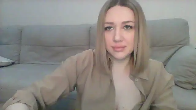 Snapshot of VickyLove047 chatting on February 7, 5:41 am VickyLove047 online show from February 7, 5:41 am