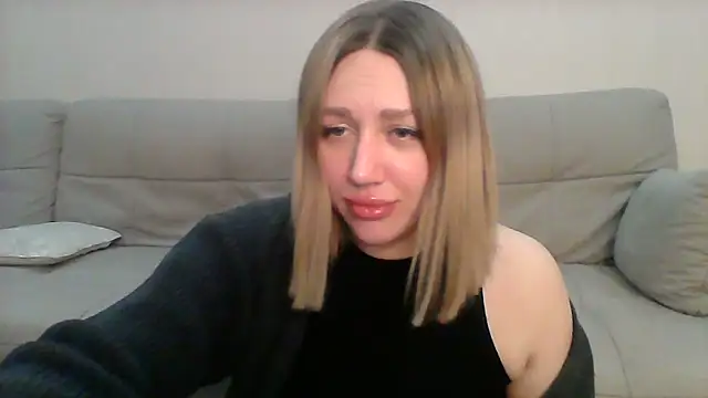 Snapshot of VickyLove047 chatting on February 21, 6:37 pm VickyLove047 online show from February 21, 6:37 pm