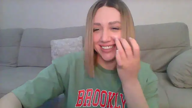 Snapshot of VickyLove047 chatting on February 27, 6:07 am VickyLove047 online show from February 27, 6:07 am