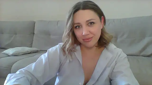 Snapshot of VickyLove047 chatting on March 9, 11:25 am VickyLove047 online show from March 9, 11:25 am