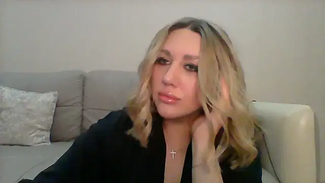 Snapshot of VickyLove047 chatting on September 17, 4:08 pm VickyLove047 online show from September 17, 4:08 pm