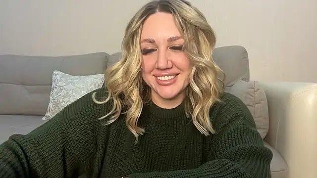 Snapshot of VickyLove047 chatting on October 8, 4:48 pm VickyLove047 online show from October 8, 4:48 pm