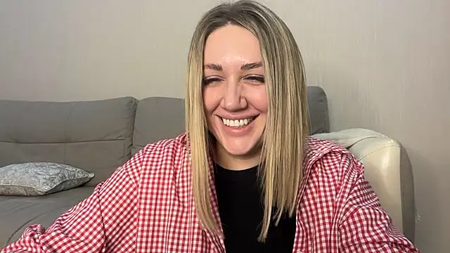 Snapshot of VickyLove047 chatting on October 12, 10:36 am VickyLove047 online show from October 12, 10:36 am