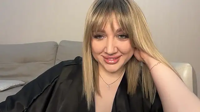 VickyLove047 online show from April 18, 6:50 am