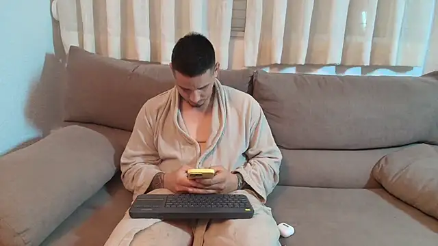 Geishastudios online show from December 17, 8:53 am