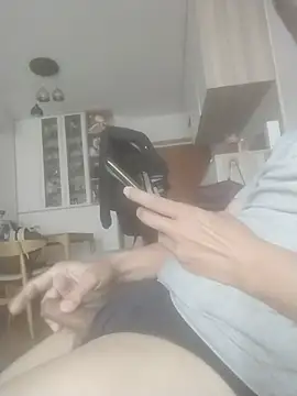 Dannydy2015 online show from March 23, 1:42 am