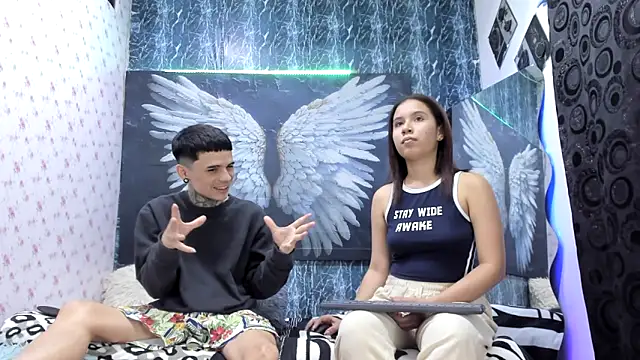 exotic hot couple online show from April 5, 11:35 pm