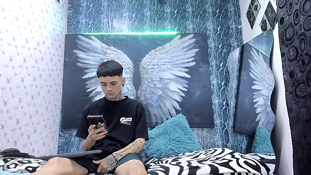 exotic hot couple online show from April 15, 12:17 am