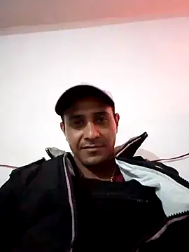 Snapshot of NewBe9D9 chatting on March 7, 2:36 am NewBe9D9 online show from March 7, 2:36 am