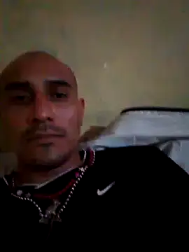 Snapshot of NewBe9D9 chatting on March 9, 2:21 pm NewBe9D9 online show from March 9, 2:21 pm