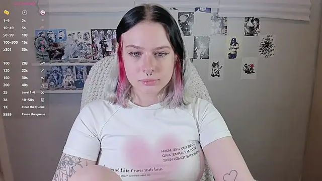 tender kiitty online show from November 12, 3:45 pm