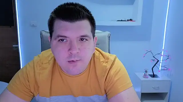 Snapshot of JasonJacks chatting on January 7, 9:12 am JasonJacks online show from January 7, 9:12 am