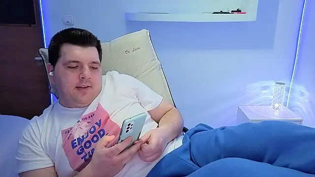 Snapshot of JasonJacks chatting on January 10, 5:26 pm JasonJacks online show from January 10, 5:26 pm