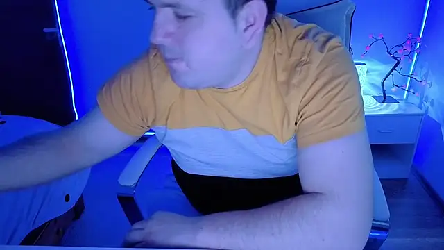 Snapshot of JasonJacks chatting on January 14, 6:41 am JasonJacks online show from January 14, 6:41 am