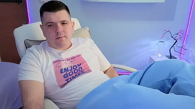 Snapshot of JasonJacks chatting on January 18, 6:50 am JasonJacks online show from January 18, 6:50 am