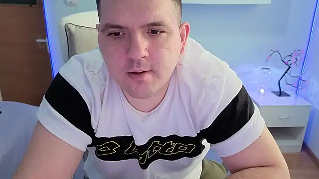 Snapshot of JasonJacks chatting on January 19, 11:47 am JasonJacks online show from January 19, 11:47 am