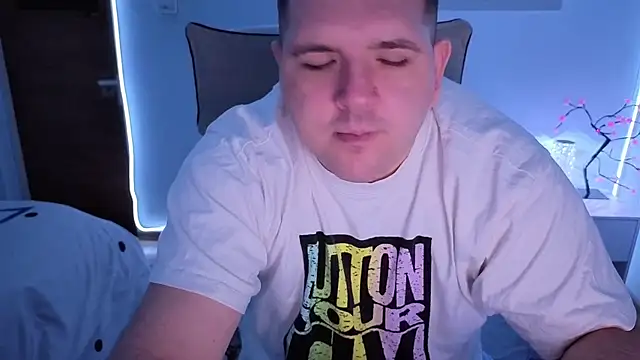 Snapshot of JasonJacks chatting on March 15, 3:56 am JasonJacks online show from March 15, 3:56 am