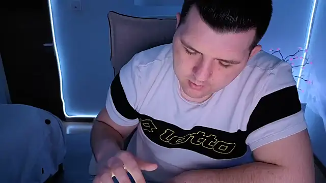 Snapshot of JasonJacks chatting on March 23, 2:48 am JasonJacks online show from March 23, 2:48 am