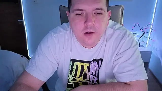 Snapshot of JasonJacks chatting on March 24, 5:34 am JasonJacks online show from March 24, 5:34 am