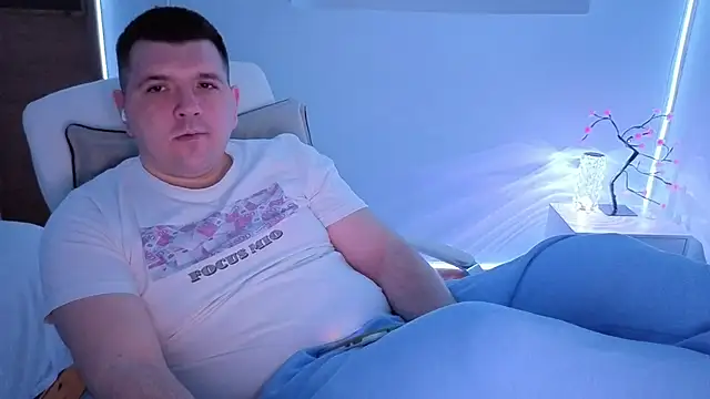 Snapshot of JasonJacks chatting on April 12, 3:44 am JasonJacks online show from April 12, 3:44 am