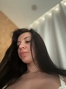 Snapshot of JulliaVegas chatting on March 16, 1:22 am JulliaVegas online show from March 16, 1:22 am