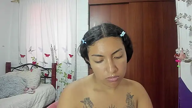 Snapshot of Natymontiell_ chatting on January 3, 5:31 pm Natymontiell online show from January 3, 5:31 pm