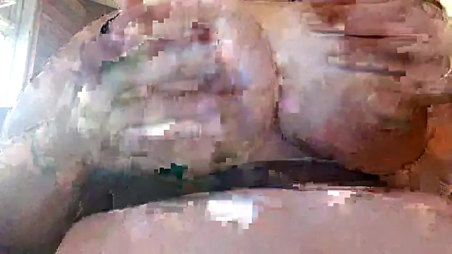 chrissybear84 online show from June 19, 6:12 pm