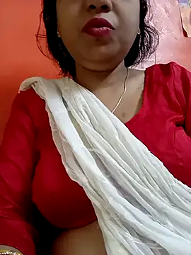 Snapshot of sunita-doll chatting on October 6, 1:47 am sunita-doll online show from October 6, 1:47 am