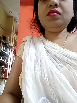 Snapshot of sunita-doll chatting on October 7, 1:47 am sunita-doll online show from October 7, 1:47 am