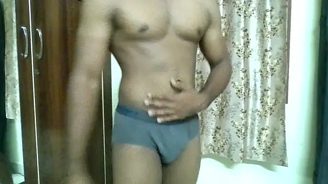 Snapshot of freaok_t chatting on November 6, 8:37 am freaok t online show from November 6, 8:37 am