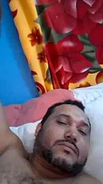 Snapshot of alexjs84 chatting on January 22, 11:43 pm alexjs84 online show from January 22, 11:43 pm