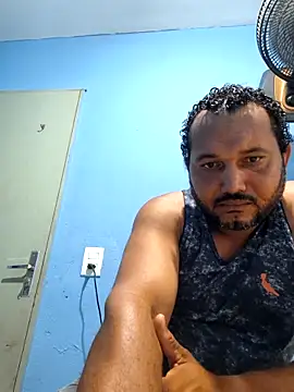 Snapshot of alexjs84 chatting on November 25, 1:33 pm alexjs84 online show from November 25, 1:33 pm