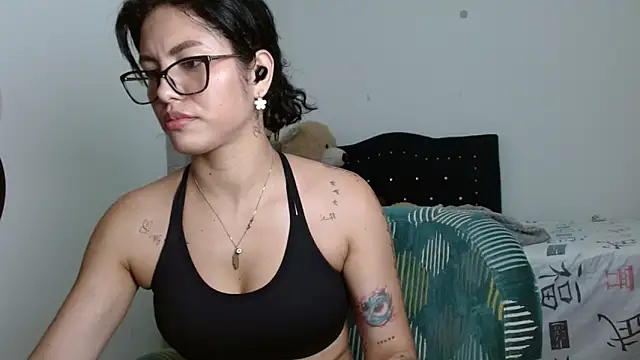 Sexy Lia  online show from January 12, 3:01 am