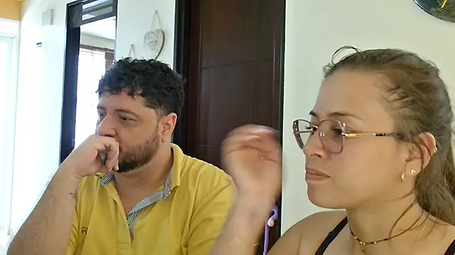 Snapshot of Paloma_Desire chatting on March 11, 4:40 pm Paloma Desire online show from March 11, 4:40 pm