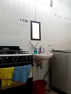 Snapshot of AlexP457 chatting on February 1, 3:07 pm AlexP457 online show from February 1, 3:07 pm