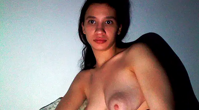 maiaandreea online show from December 18, 11:30 pm