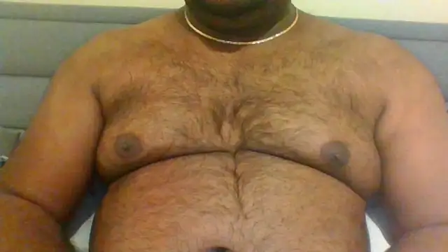 Snapshot of indianbearbot chatting on January 20, 9:01 pm indianbearbot online show from January 20, 9:01 pm