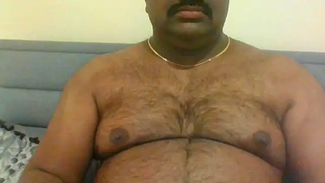 Snapshot of indianbearbot chatting on January 26, 8:13 pm indianbearbot online show from January 26, 8:13 pm