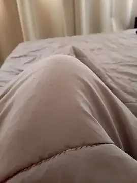 Snapshot of Eleni_Pappa chatting on February 27, 6:46 am Eleni Pappa online show from February 27, 6:46 am