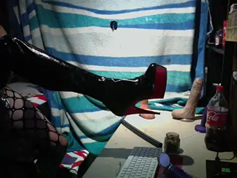 kinkycdslutsv online show from December 20, 6:02 pm