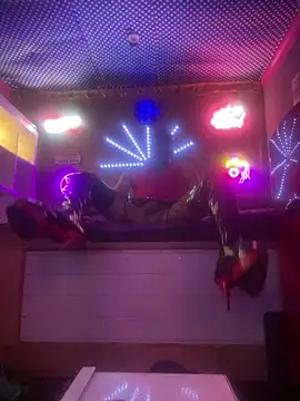 kinkycdslutsv online show from February 5, 6:37 pm