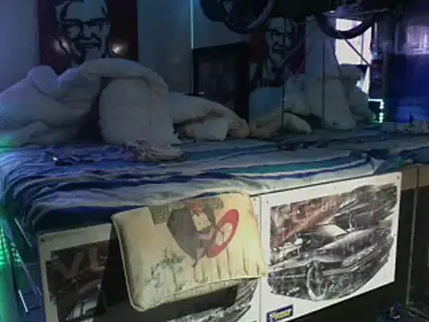 kinkycdslutsv online show from March 9, 11:46 pm