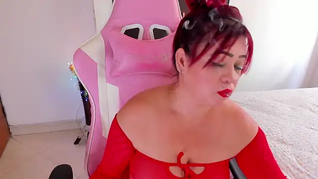 sexyhot 2024 online show from December 18, 4:49 pm