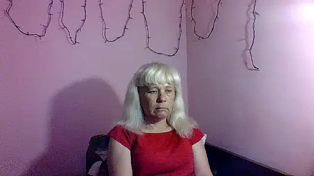 sakura blonde online show from April 2, 7:39 am